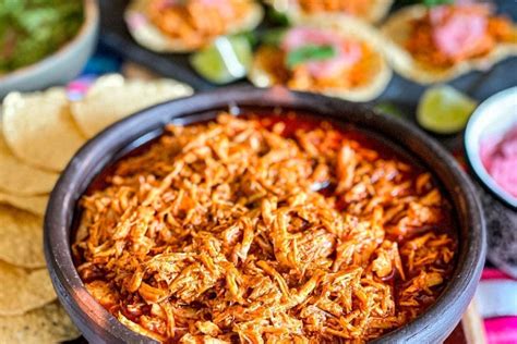  Le Cochito Pibil: Un festin de saveurs épicées et un voyage gustatif au cœur du Yucatan!