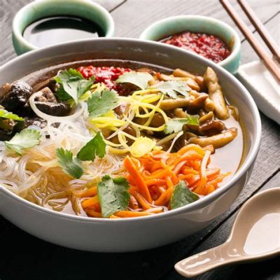  Le Soupe aux Nouilles de Shuozhou: Une symphonie épicée de saveurs traditionnelles et une explosion de textures uniques!