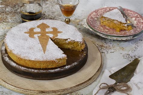  Tarta de Santiago: Une explosion de saveurs douces et croustillantes dans une histoire millénaire !